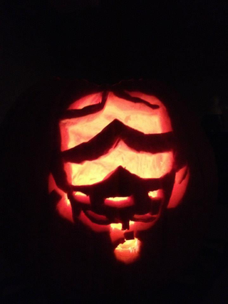 Illustration for article titled Jack-o-lanterns of Halloween Past (Post Yours!)
